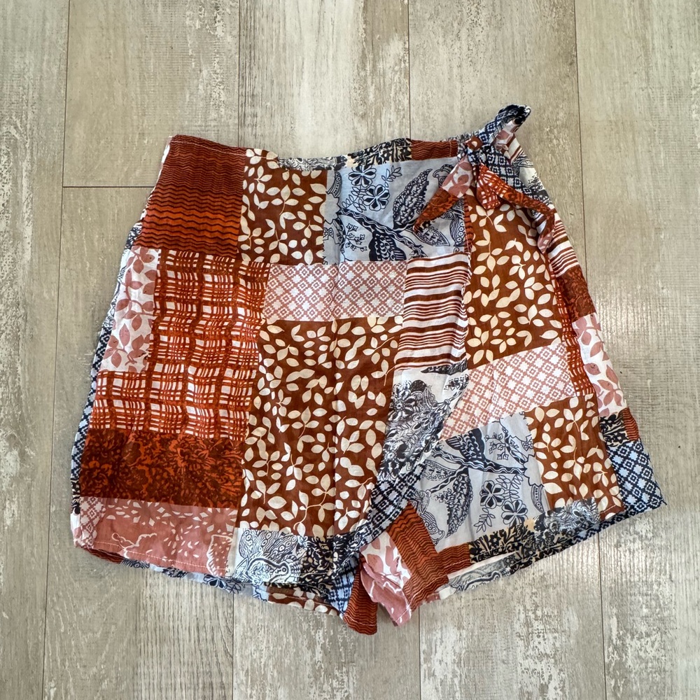 Pink Lily Patchwork Print Wrap Skort in Rust and Navy